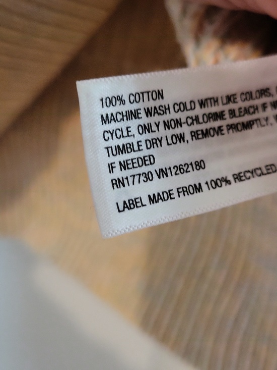 Universal Thread Medium Sweater - Picture 4 of 4